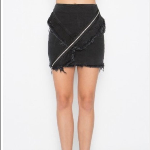 Signature8 Dresses & Skirts - Signature8 Black Ruffle Zipper Stretch Skirt sz L
